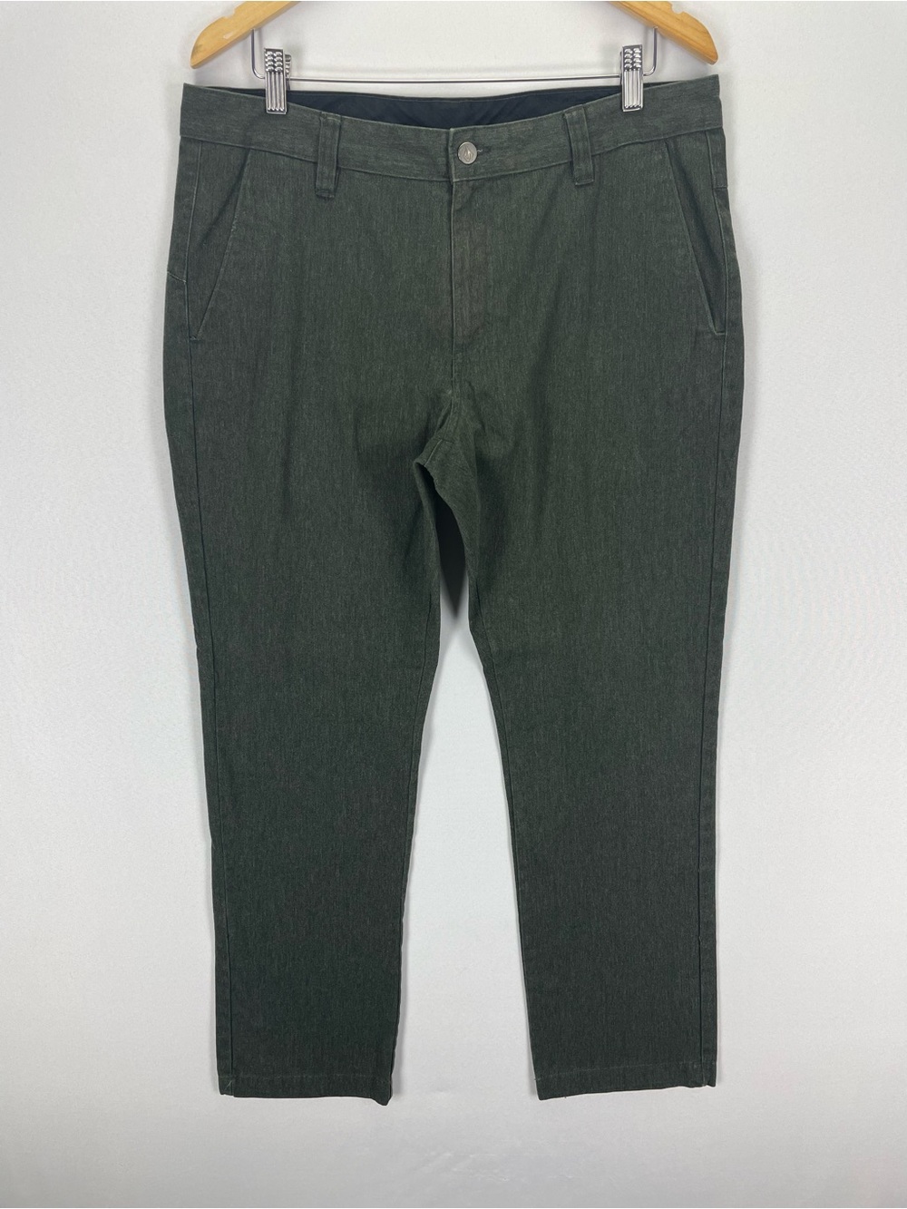 Volcom True To This Pants Men’s 34x31” Gray Chino Straight Leg Canvas Flat Front